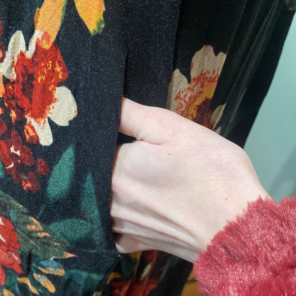 Floral dress - Picture 4 of 5